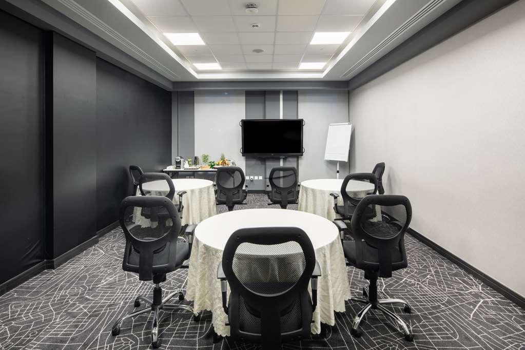 Park Inn By Radisson Jubail Industrial City מתקנים תמונה