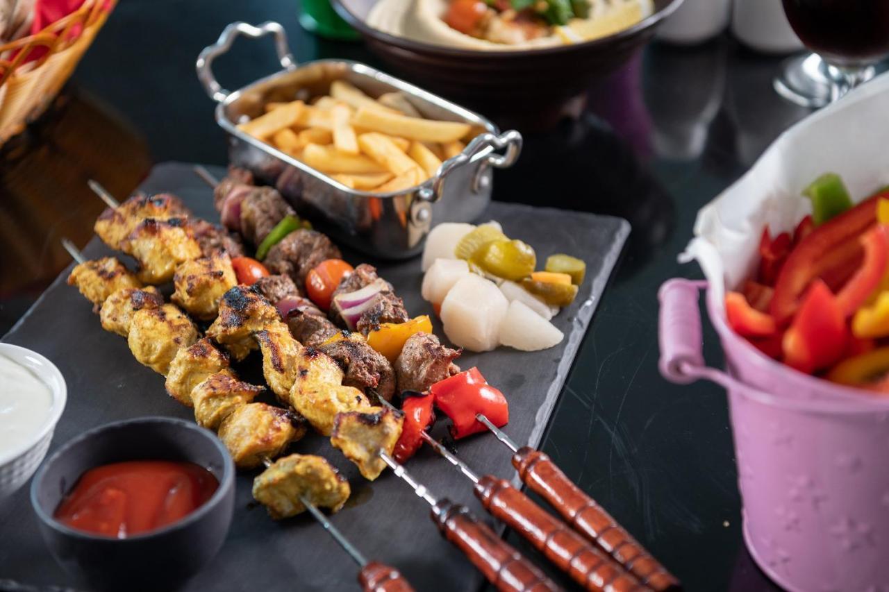 Park Inn By Radisson Jubail Industrial City מראה חיצוני תמונה