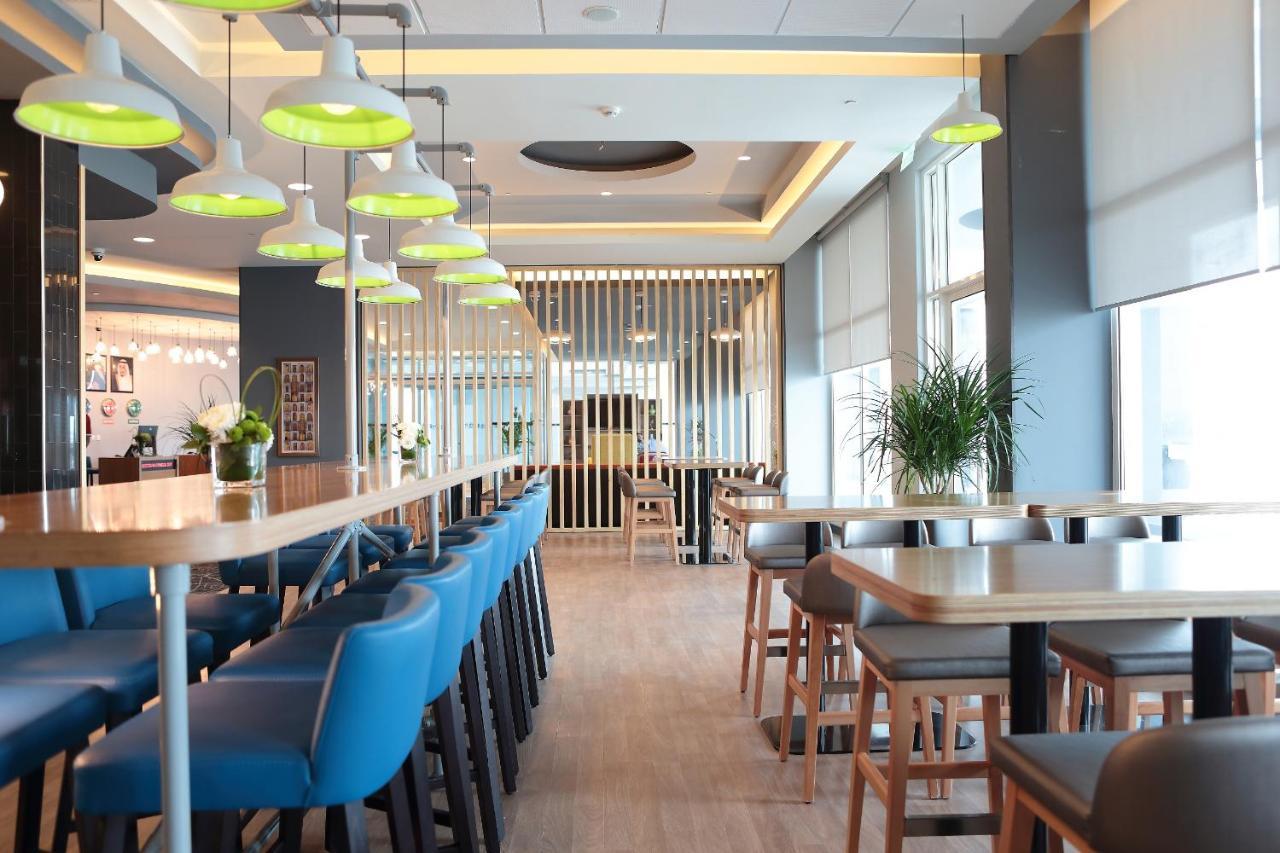 Park Inn By Radisson Jubail Industrial City מראה חיצוני תמונה