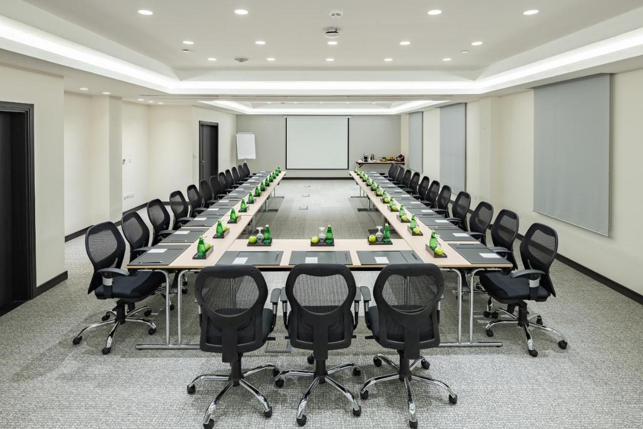 Park Inn By Radisson Jubail Industrial City מראה חיצוני תמונה